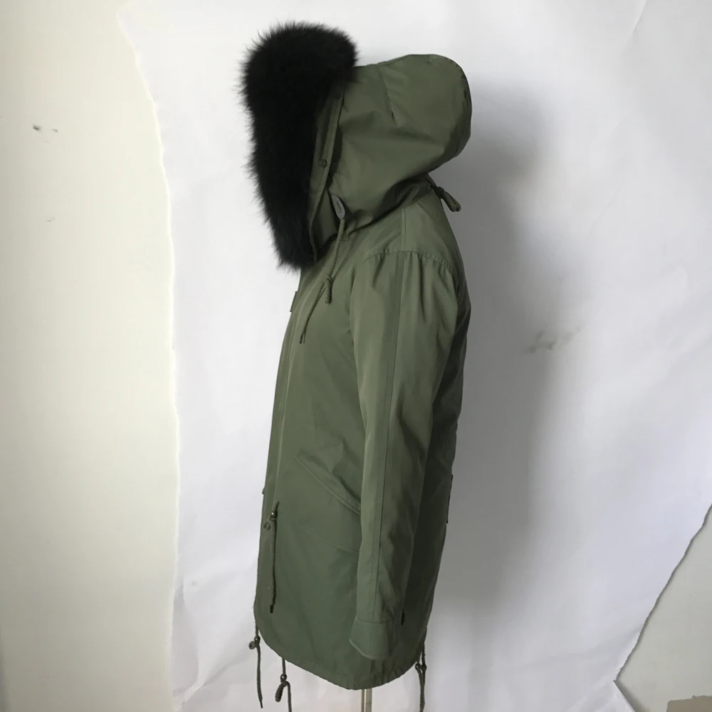 Женская длинная куртка с капюшоном теплая парка воротником из меха енота и