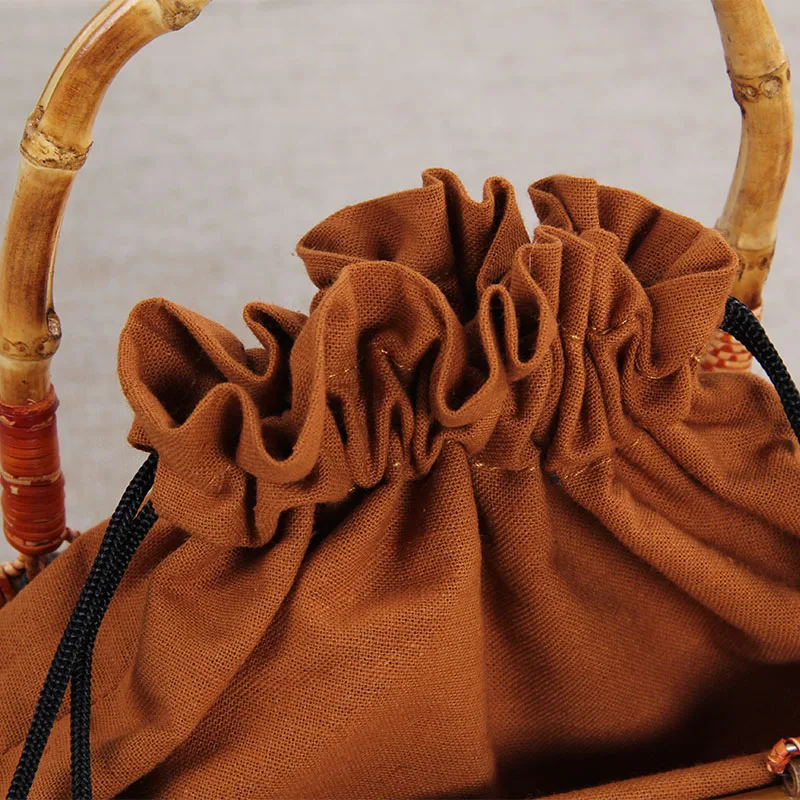 Женская плетеная сумочка из бамбука коричневая летняя ручной работы в стиле