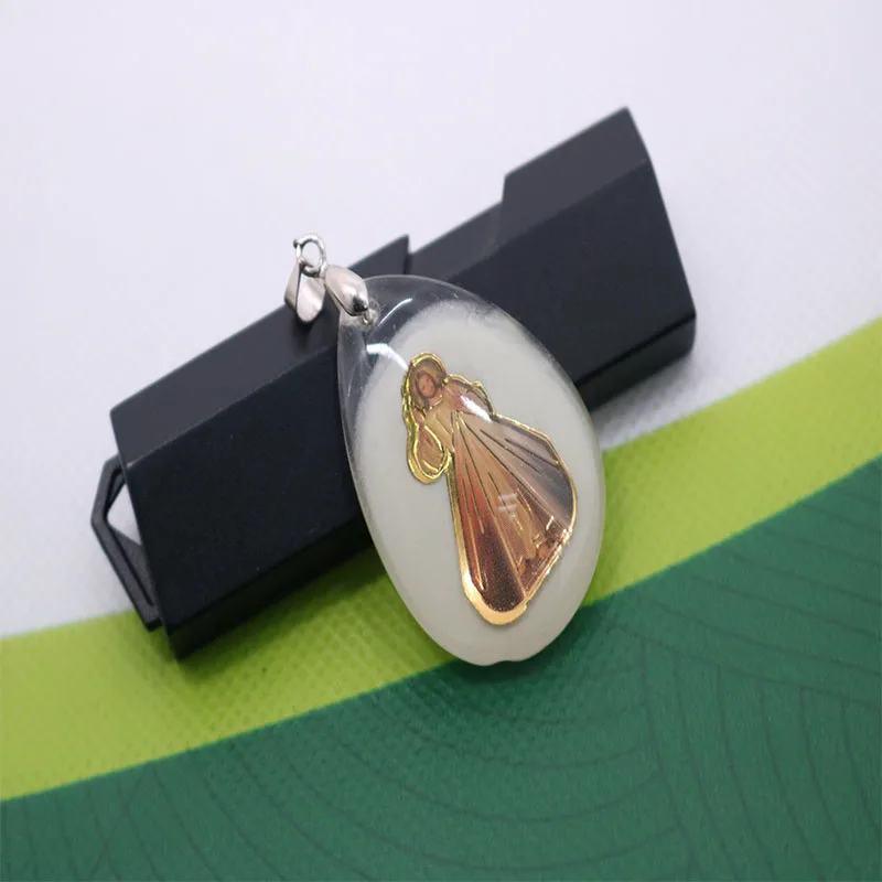 50 шт. медаль на ювелирные изделия с иконами Иисуса из христианской милосердии.