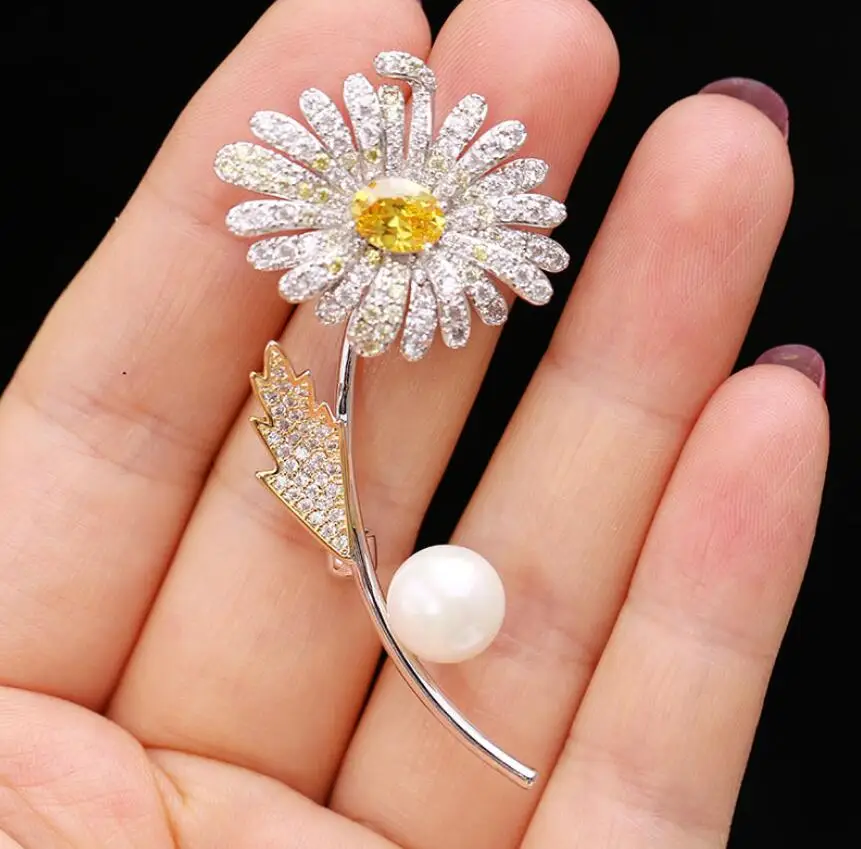 CSxjd New cubic zirconia yellow daisy flower brooches for costumes pins lady scarf buckle jewelry accessories women | Украшения и