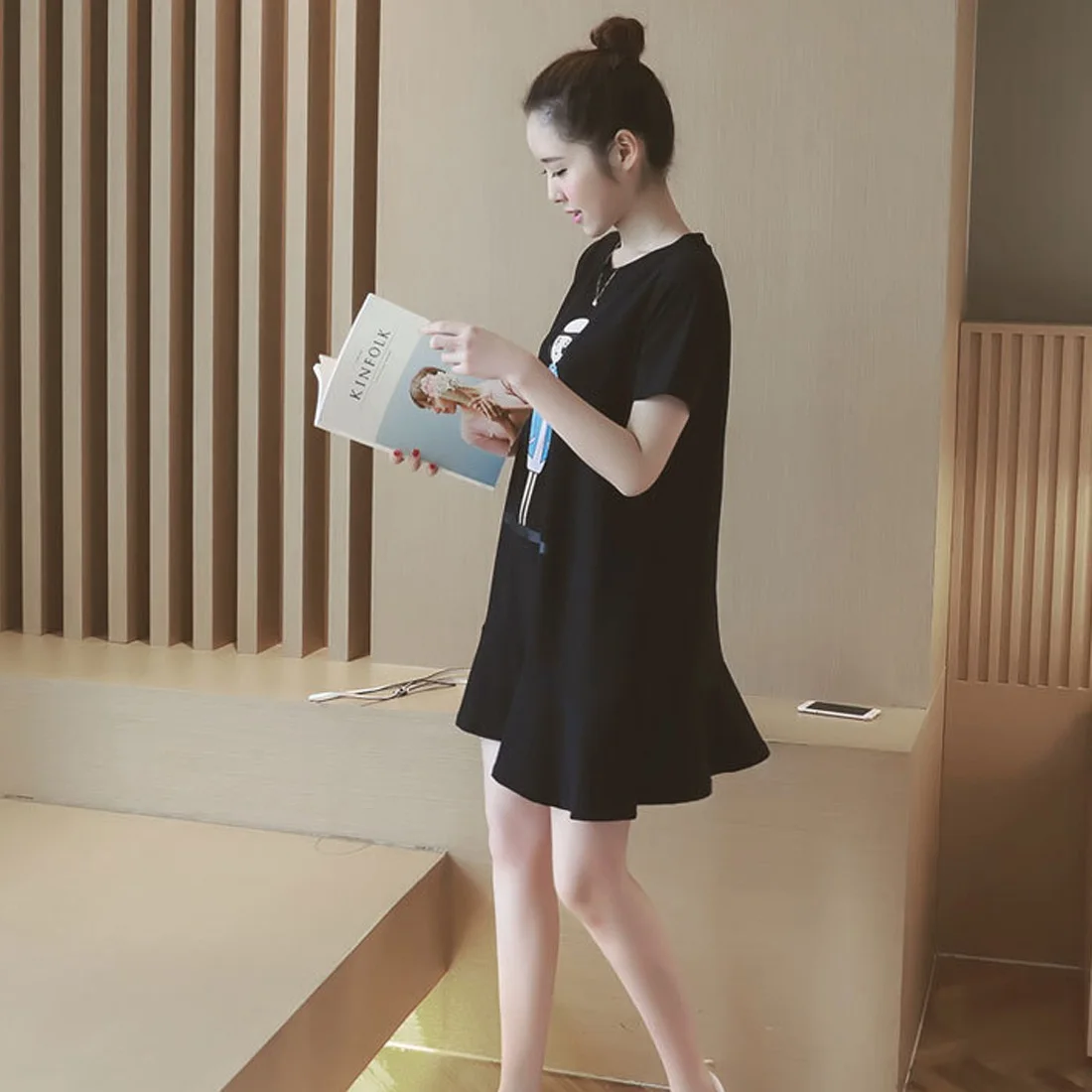 pink black Women Soft Casual New Summer Print Lady Figure Cartoon O-collar Korean Maternity Dress Pregnant woman Clothing |