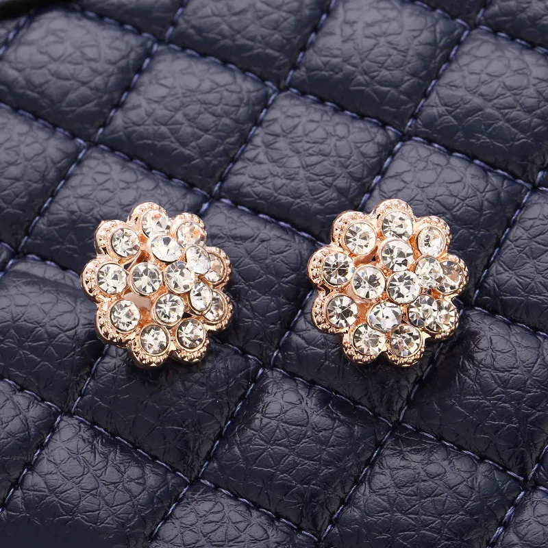 2018 оптовая продажа от производителя серьги-гвоздики со стразами в европейском и