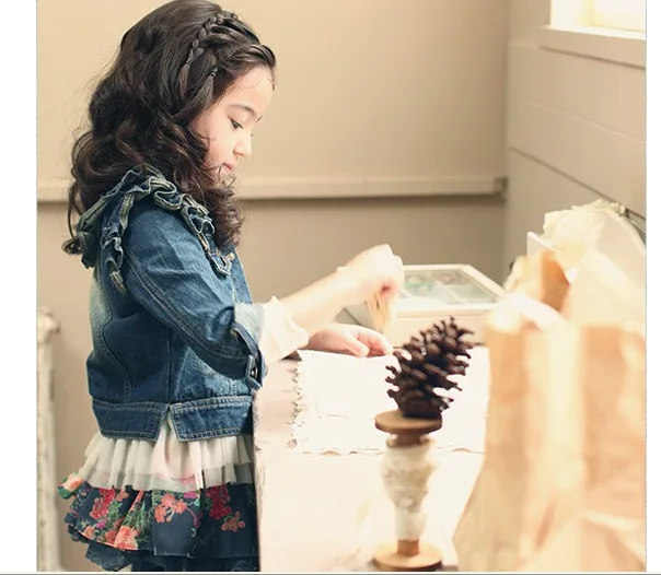 Весна 2018 джинсовая куртка для девочек с воланами кружевной детский Тренч ростом