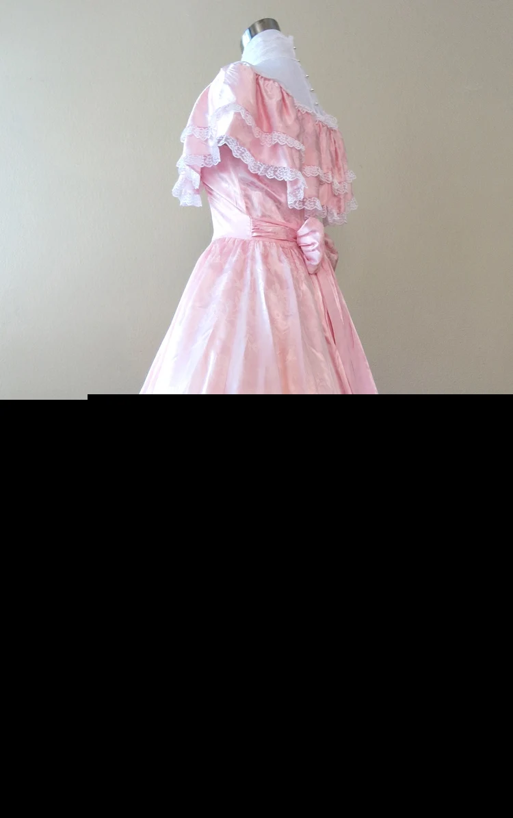 Атласное платье розового цвета в стиле гражданской войны | Женская одежда