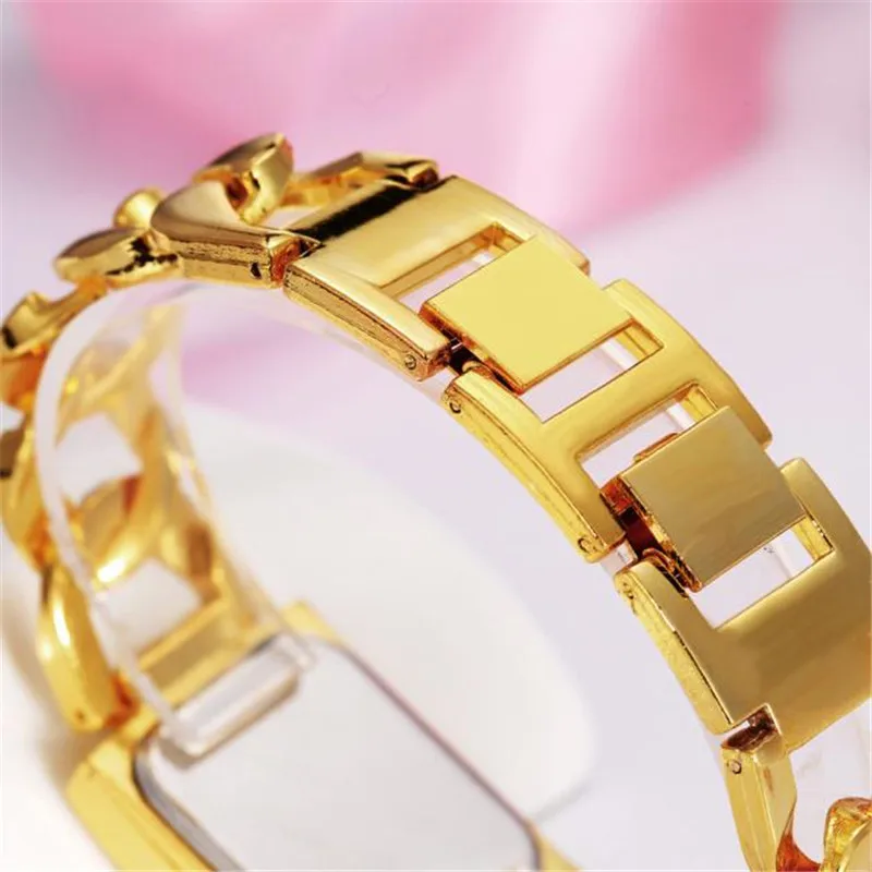 

Luxury Ladies Top Brand Crystal Gold Bracelet Watches Women Fashion Quartz Wristwatch Rhinestone Diamond Lady Fashion Watch A4