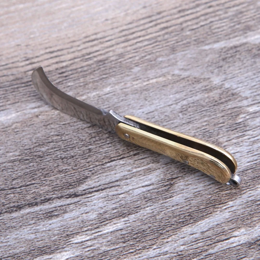 

Mini Retro Carving Small Pocket Keychain Folding Folder Knife Brass New #1E06845#