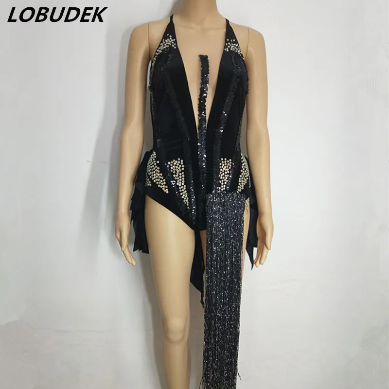 Женский костюм для выпускного вечера с изображением звезд певицы диджея бара