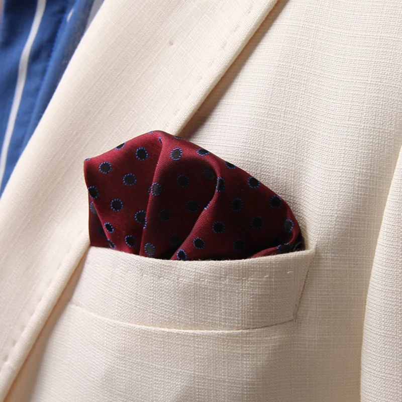 Мужской костюм в синий горошек ретро красный аксессуары мужской носовой платок