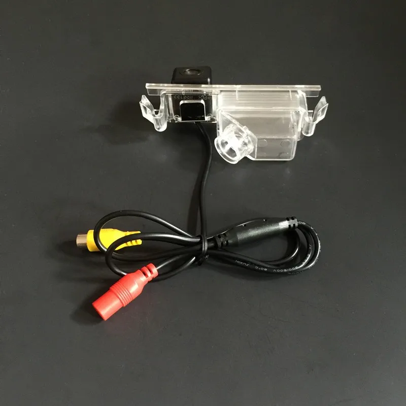 Система помощи при движении задним ходом автомобиля с 4 датчиками система