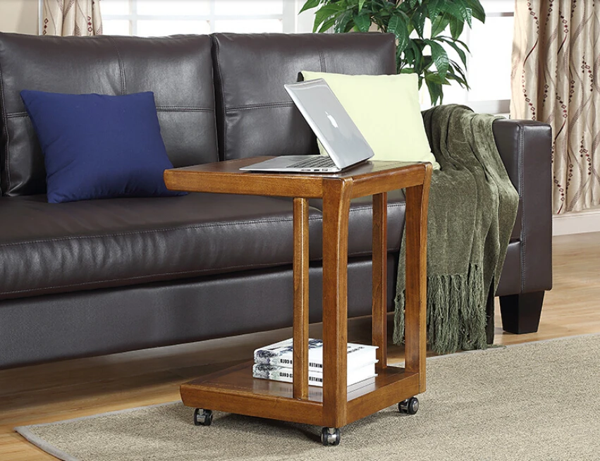 Полностью натуральная деревянная кровать несколько красивых диванов приставок.