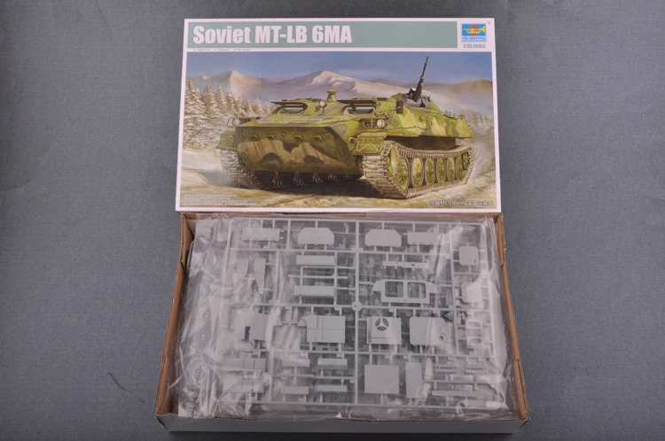 Модель сборки бронированного автомобиля труба 05579 1:35 в русском стиле|assembly model|model