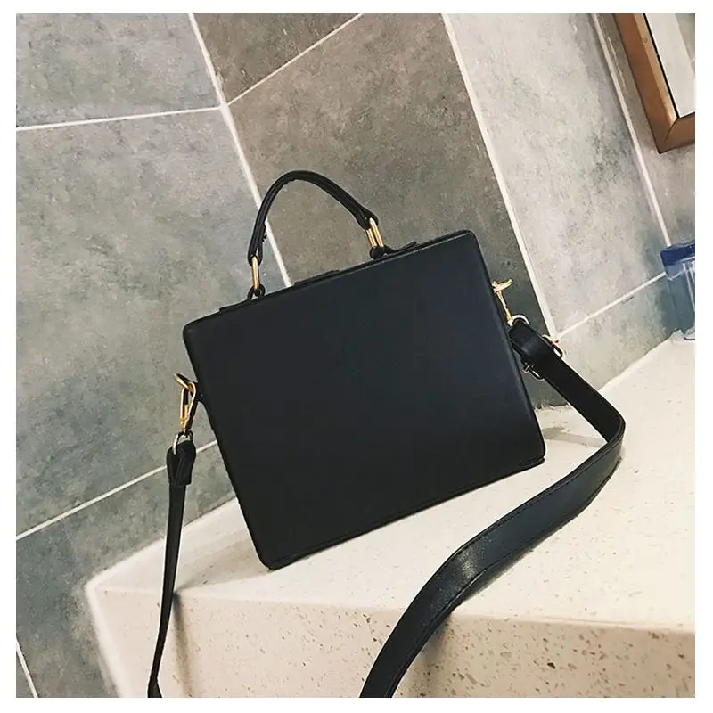 Повседневное женская сумка для вечеринок женские crossbody сумка Новое поступление Мода Письмо Алмазы Жемчуг заклепки коробка формы L25