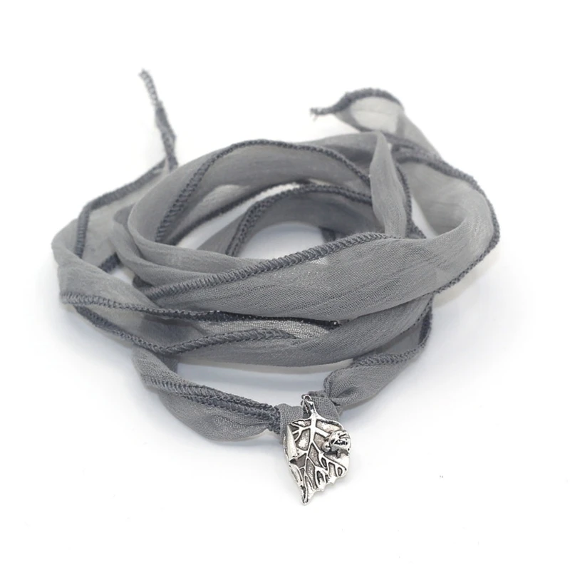 10 цветов новые элегантные шелковые браслеты с лентами и подвесками в виде