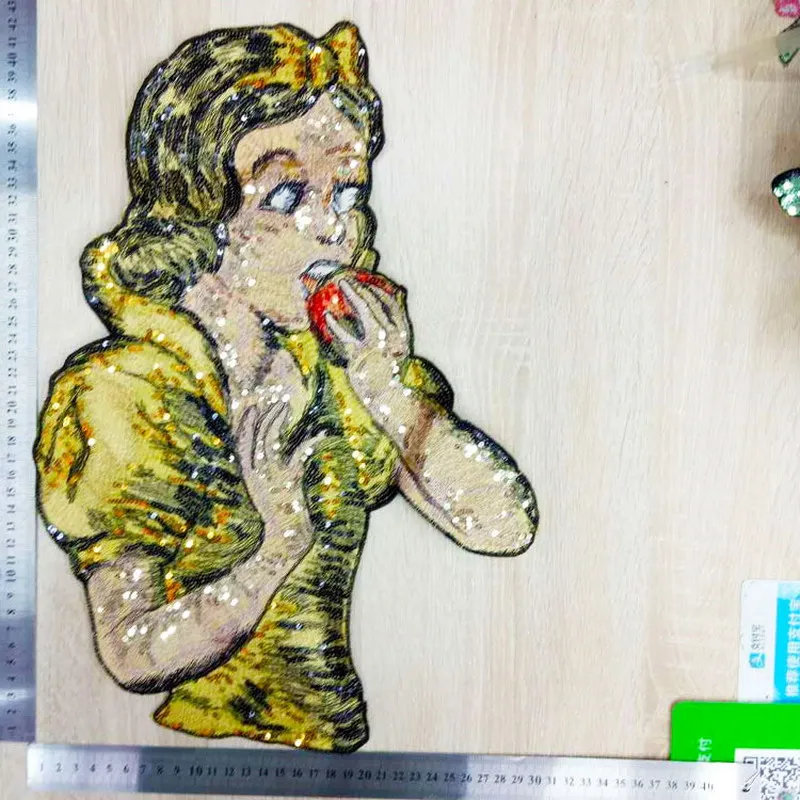 

1 piece Sew On Patches for T-Shirt Coat DIY Handmade Sweet Girl Sequins Embroidered Reverse Collar Patch Applique NL133