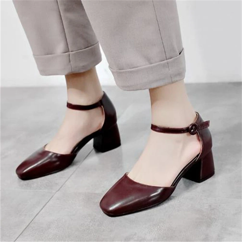 Женские босоножки сезон лето Новинка модные пикантные черные женские на высоком