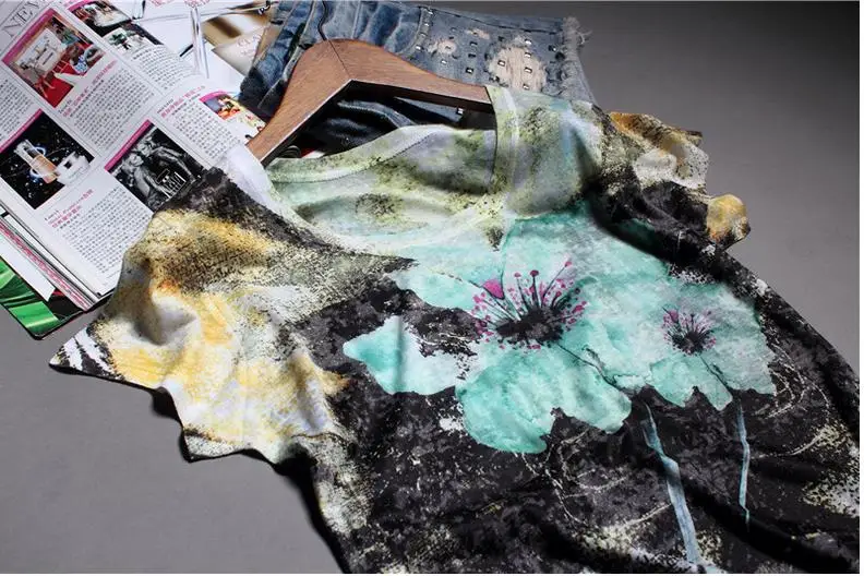 Модная футболка с коротким рукавом и цветочным принтом женская тонкая женские