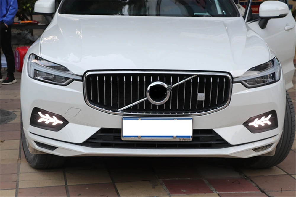 Автомобиль мигает 2 шт. светодиодный дневной свет дневного света для Volvo XC60 с функцией поворота 12 В автомобиля DRL противотуманная фара