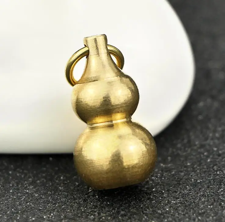 

Collectable Chinese Pure Brass Carved gourd Car key chain Exquisite Small Pendant Statues