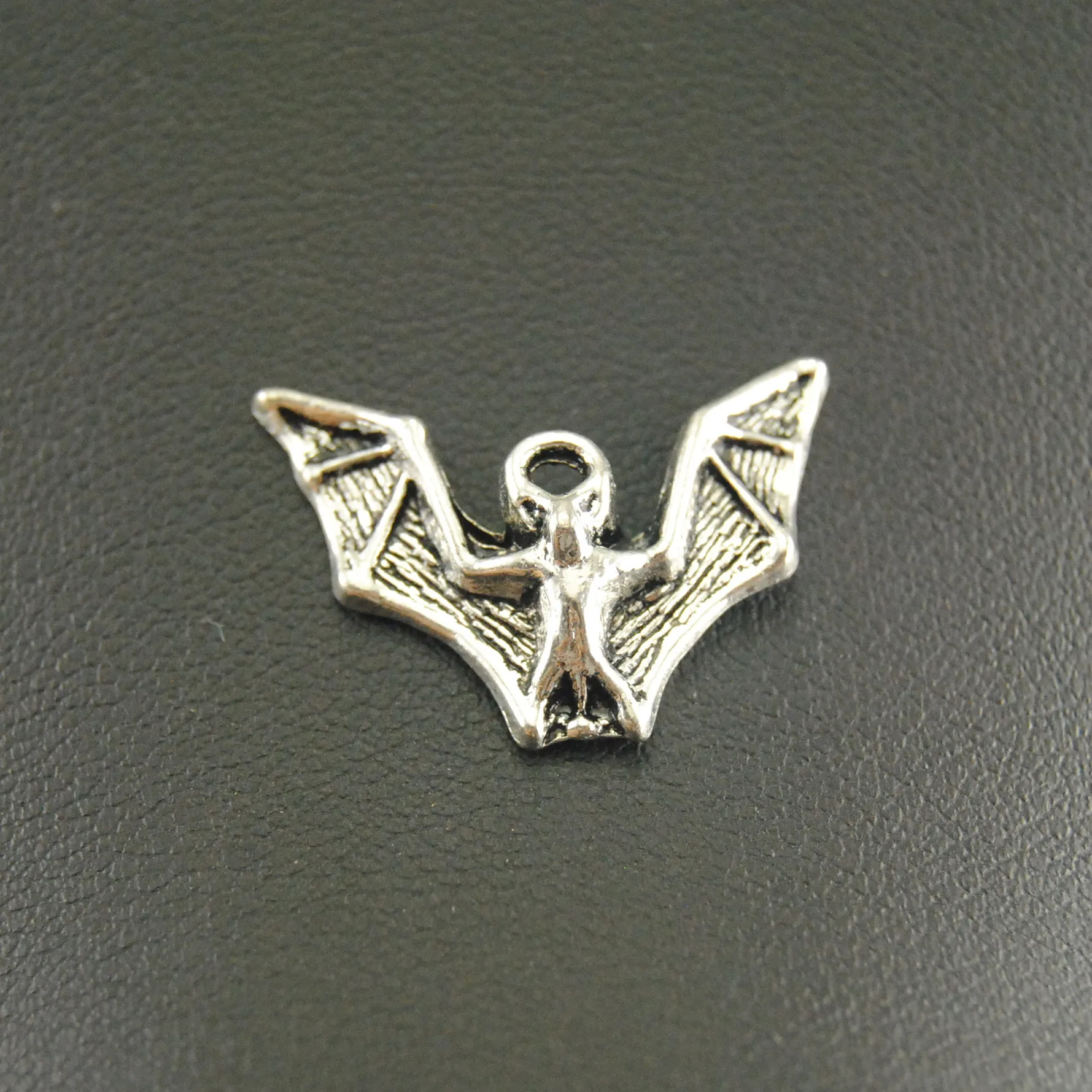 

10pcs Silver Color Bat Charm Jewelry Making DIY Handmade Craft A761