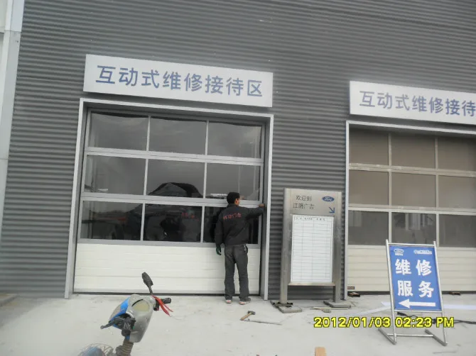 Быстрая дверь раздвижная прозрачная для коммерческого использования |