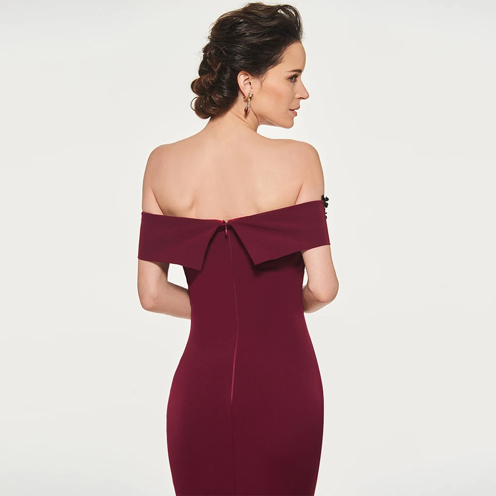 Dressv элегантное платье с открытыми плечами и короткими рукавами для матери