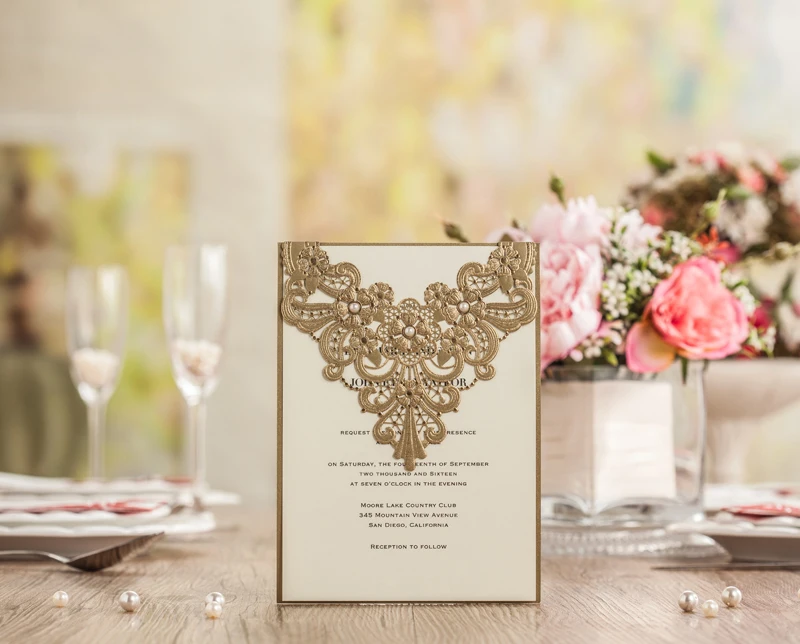 Элегантный Золотой цвет Сложенном Свадебные Приглашения Пригласительный