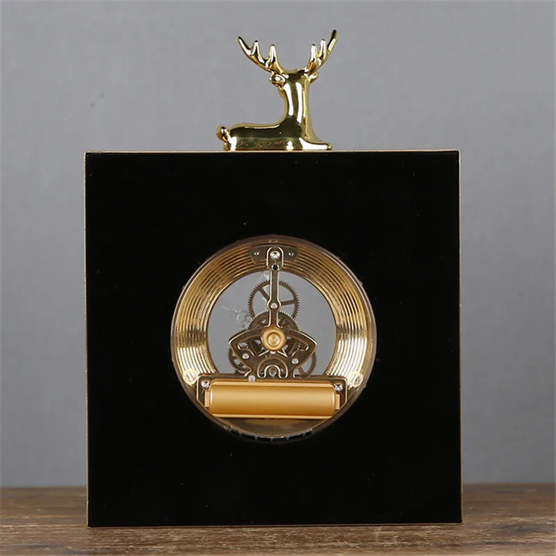 White Shell Metal Clock with Deer Living Room TV Cabinet Desk Decoration Creative Ornaments Best Gift | Дом и сад