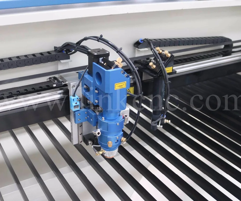 Лазерная режущая машина с CE 2500 мм * 1300 двойной режущей головкой|cnc steel|cnc metal cutting