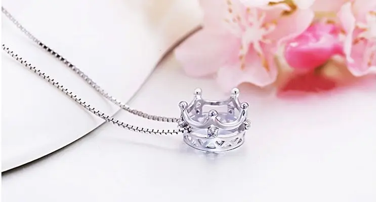 Женская цепочка с кулоном в виде короны из серебра 925 пробы фианитами|pendant