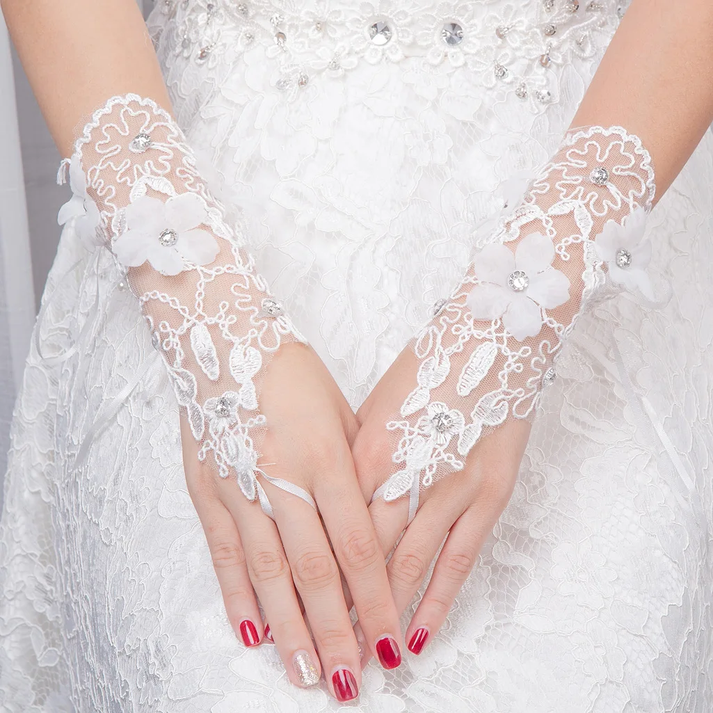 

Beauty girl Gloves Wrist Length Gloves for Bri gloves lace show hand back hook finger flower diamond ornament ceremonial gloves