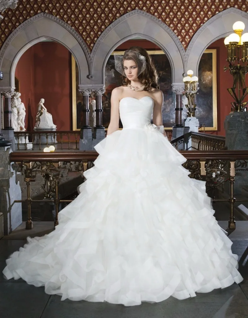 Роскошное Многоярусное свадебное платье без рукавов бальное с цветами на