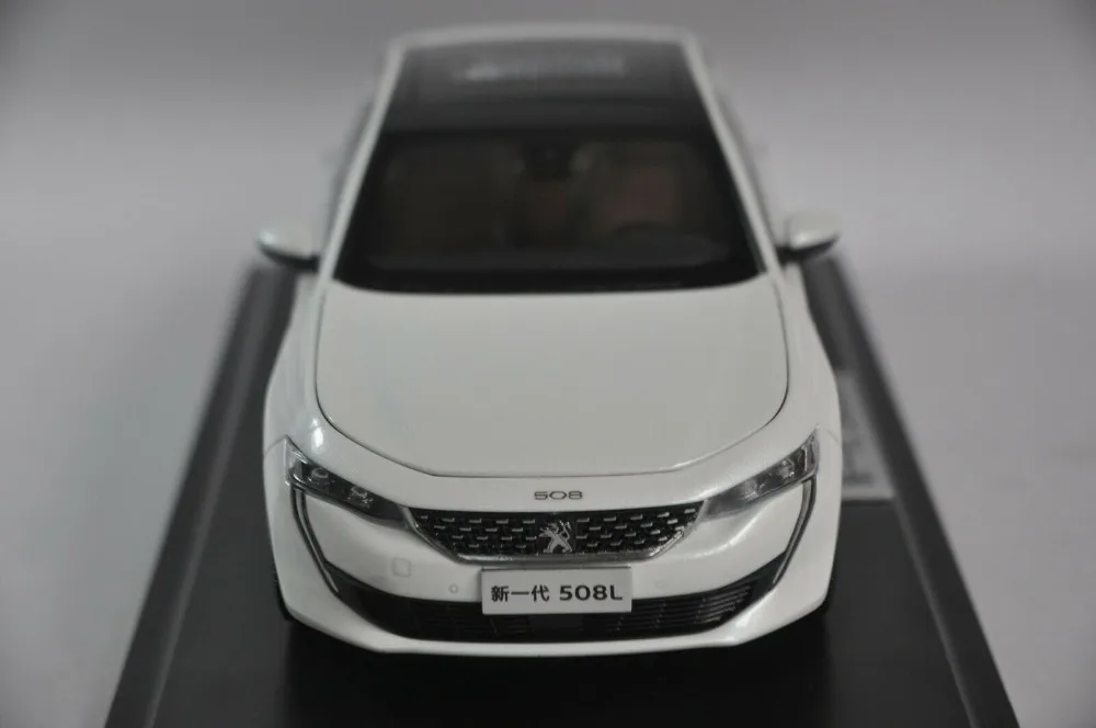 1:18 литая под давлением модель для peugeot 508L 508 белый редкий сплав игрушечный автомобиль миниатюрная Коллекция подарков