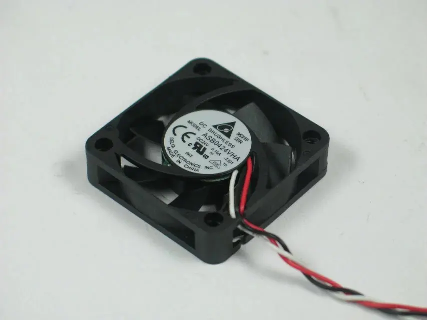 Вентилятор охлаждения сервера Detla Electronics ASB0424VHA 7J01 DC 24 В 0.16A 40x40x10 мм|square fan|server fanfan
