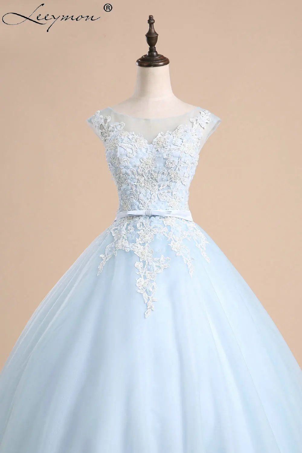 2017 New Arrival Ball Gown Quinceanera Dresses Lace Appliques Pearls for 15 years Girls Prom Dress Light Blue Party | Свадьбы и