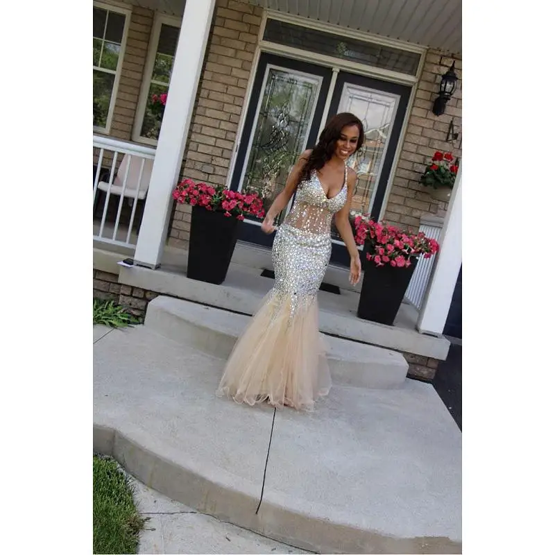 Шампанское 2017 V-образным Вырезом Основные Бисероплетение Backless Пром Платья Из