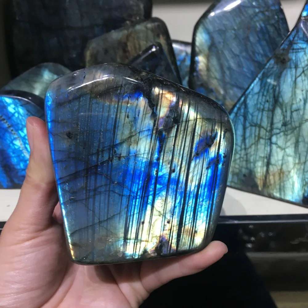 Натуральные лабрадоритовые камни и минералы нестандартные заживляющие