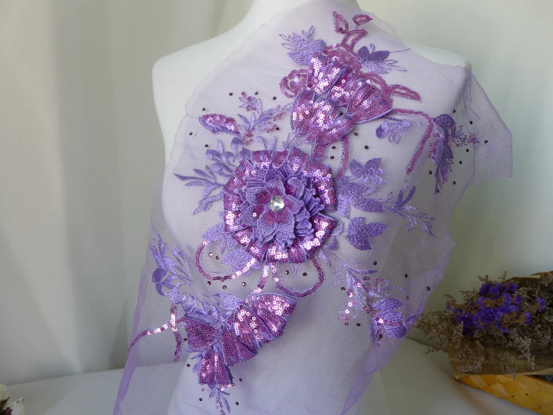

3 Colors Sequins Lace Appliques 3D Flower Petal With Rhinestones Wedding Lace Flowers Sewing Trim Bridal Wedding Applique