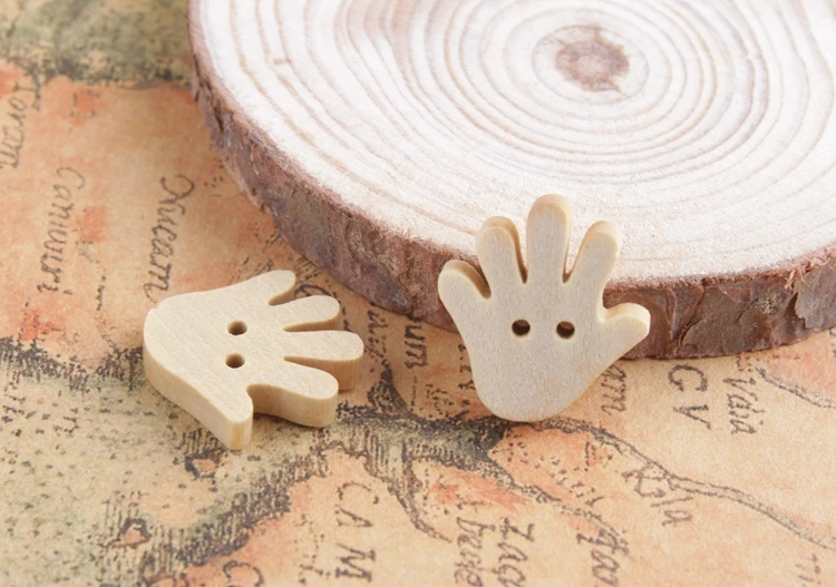 

200PCS DIY 2 Holes Hand Wooden Buttons Embellishment Sewing Craft #26516
