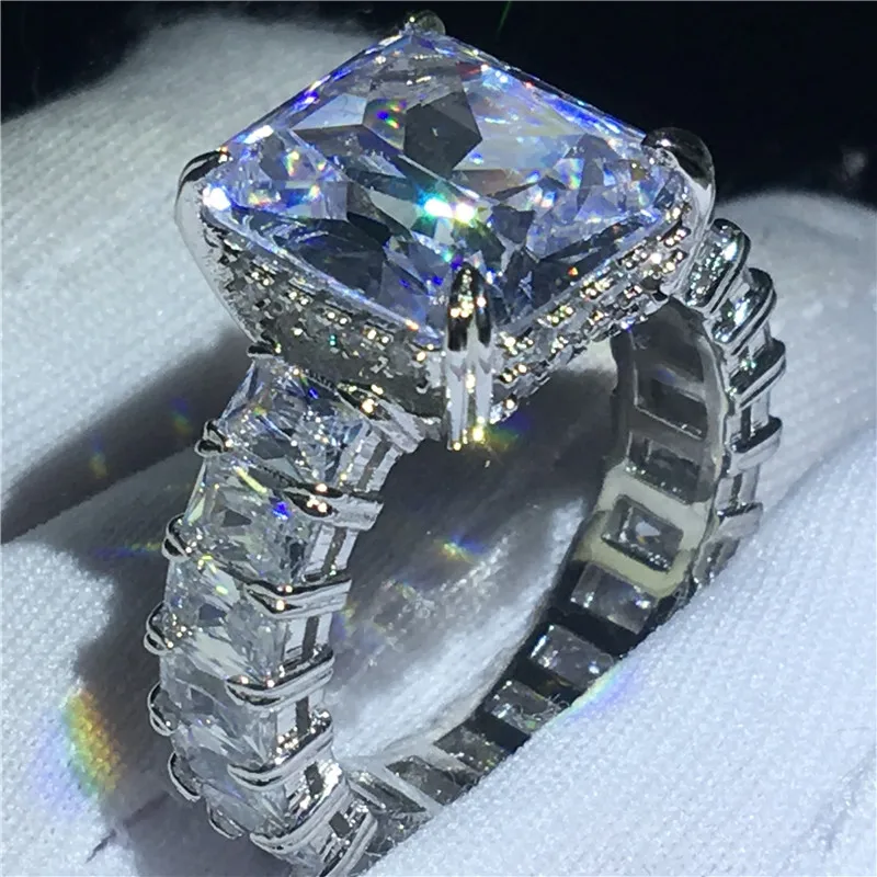 Женское кольцо из серебра 925 пробы с фианитом|Кольца| |