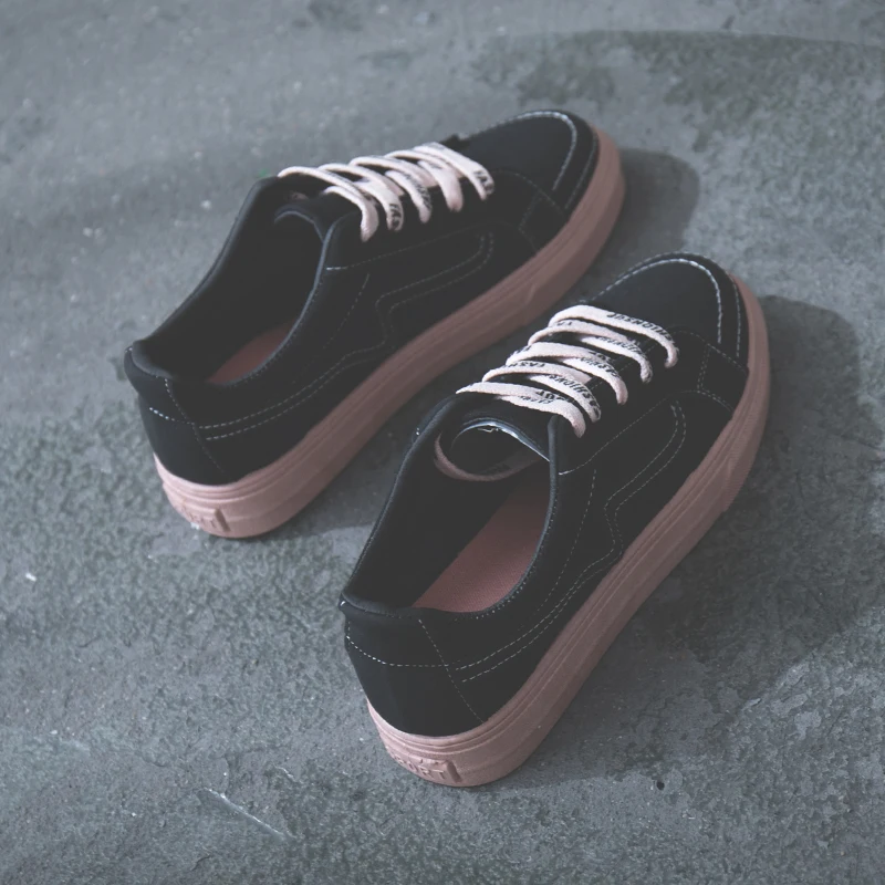 Brand New for Couples Casual Shoes 2018 Retro Style Platform Sneakers Female Leather Black White Color Lace Up Flats Shoe | Обувь