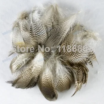 

100/лот Кряква из утиных перьев с решеткой оперение натуральный белый/черный Бесплатная доставка свадебные туфли в африканском стиле декора...