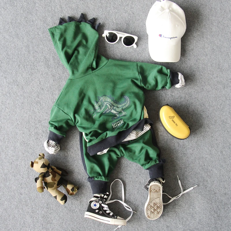 Комплект одежды для мальчиков из 2 предметов толстовка с капюшоном + штаны