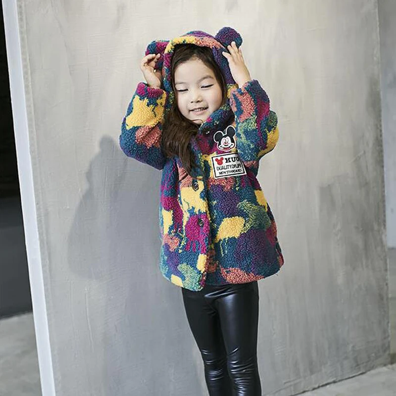 Камуфляж Овец Бархат Пальто для Девочки 2016 Новая Мода Капюшоном Девочка Зимняя