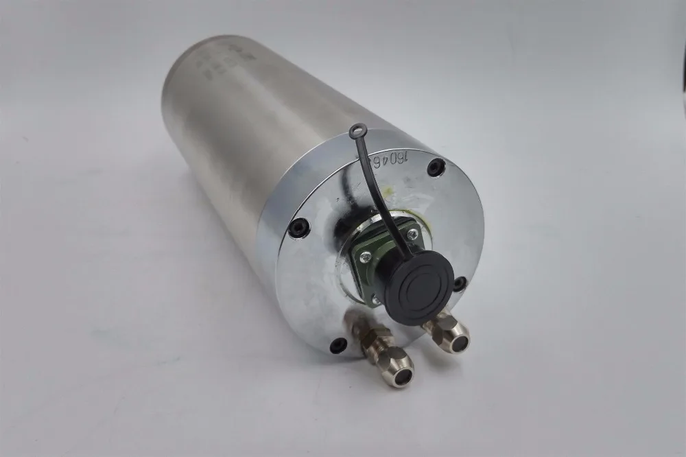 Электродвигатель шпинделя с водяным охлаждением 4.5KW ER20 380V 10A 400Hz фрезерный