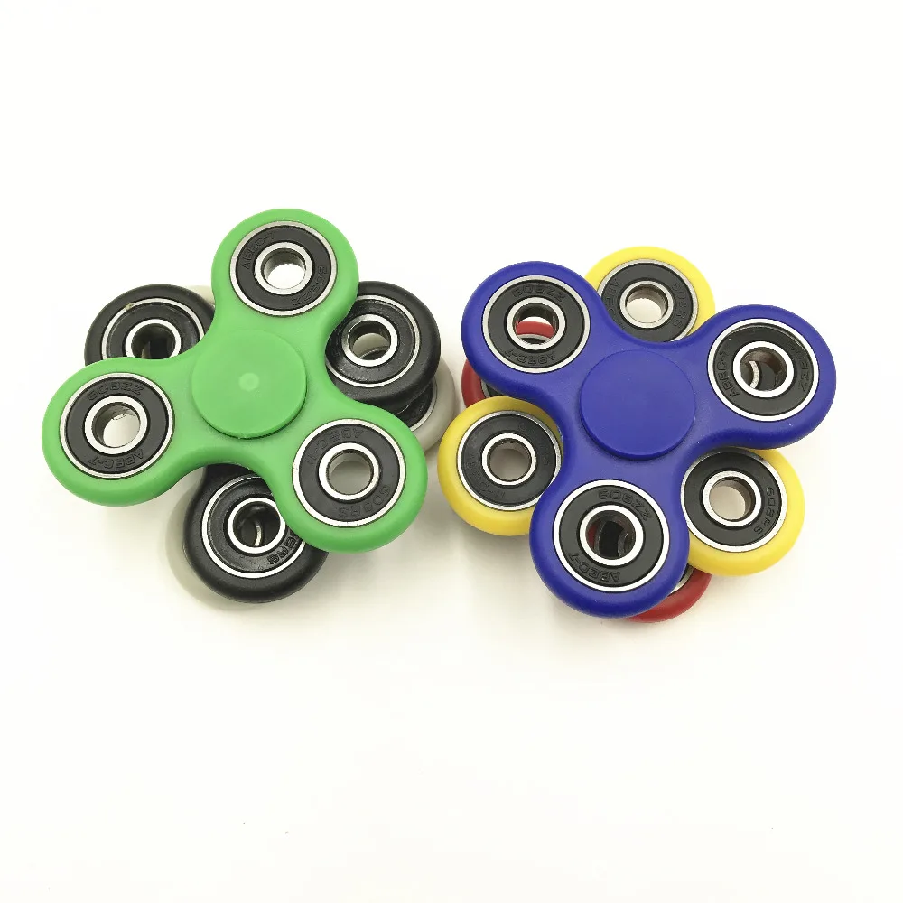 30 шт./лот DHL Бесплатная Доставка Tri-Непоседа Spinner spinner ToyABS Пластиковые EDC Руки