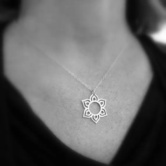 Модное ожерелье с большим цветком лотоса Макси крошечные ожерелья и подвески для