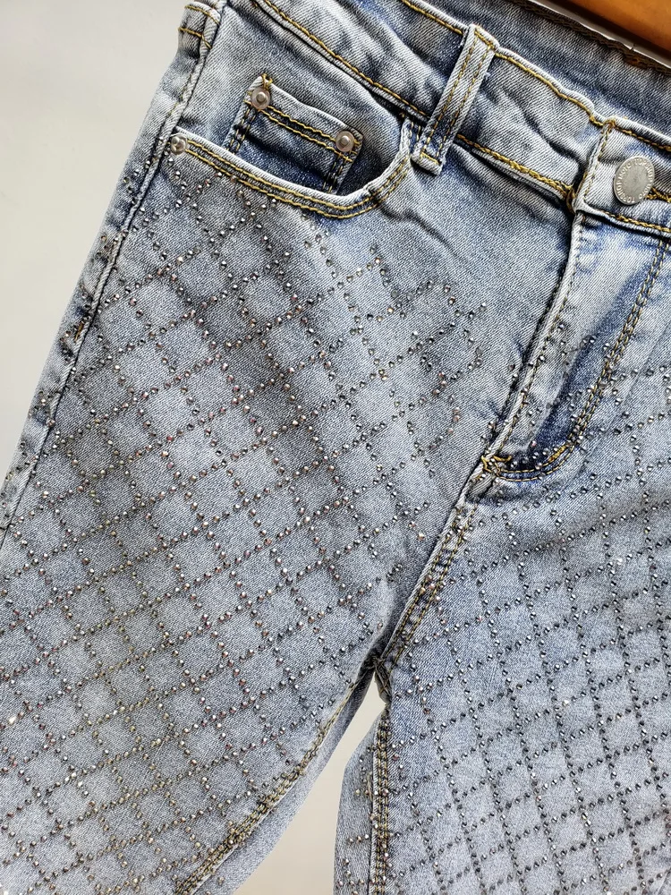 Модные женские джинсовые брюки со стразами в европейском стиле и узором клетку