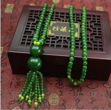 

Elegant necklace Pure manual weaving green, red Yellow bottle gourd pendant charm female style