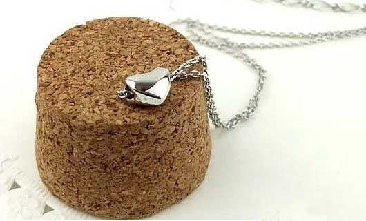 Новое крошечное ожерелье сердца для женщин короткая цепочка в форме подвеска