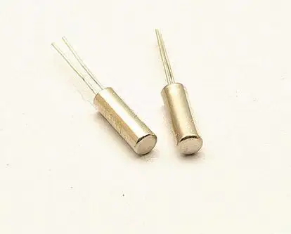 

Кварцевые кристаллы 32.768 КГц